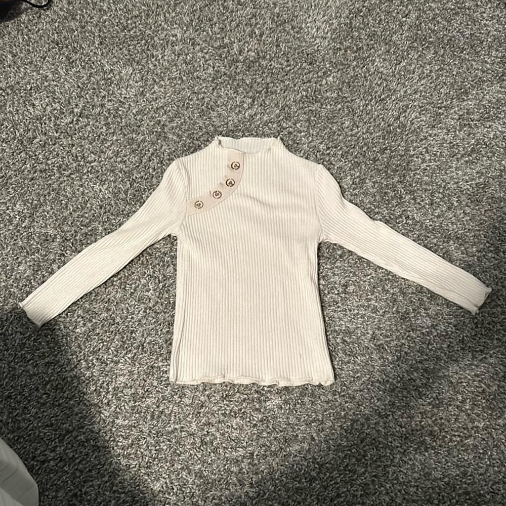 Toddler girl cream long sleeve top with gold button detail fits size 3/4T